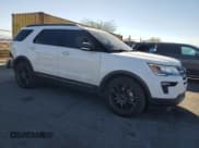 ✅ 2018 Ford Explorer XLT • VIN: 1FM5K7DH8JGB79689 • Lot: 90611485. Wystawiony na Copart z przebiegiem 74 900 mil. Bezpłatny archiwum sprzedaży aukcyjnych z USA i szczegółowy raport historii pojazdu na DreamBid. Zdjęcie 4.
