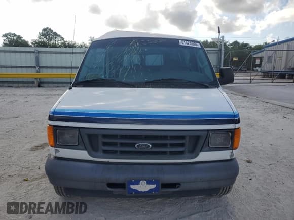 ✅ 2006 Ford Econoline Passenger XL • VIN: 1FMRE11L36HA01138 • Lot: 61424695. Listed on Copart with 35,378 mi. Free auction sales archive from the USA and detailed vehicle history report at DreamBid. Image 5.