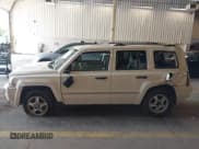 ✅ 2008 Jeep Patriot Limited • VIN: 1J8FT48W78D775944 • Lot: 42565513. Listed on IAAI with 136,303 mi. Free auction sales archive from the USA and detailed vehicle history report at DreamBid. Image 13.