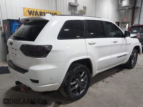 ✅ 2021 Jeep Grand Cherokee Limited • VIN: 1C4RJFBG1MC856431 • Лот: 43133253. Опубликован ранее на IAAI с пробегом 25 088 миль. Бесплатный доступ к архиву аукционных продаж из США и подробный отчёт об истории автомобиля на DreamBid. Изображение 4.