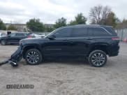 ✅ 2023 Jeep Grand Cherokee Overland • VIN: 1C4RJYD60P8891792 • Lot: 41815043. Listed on IAAI with 16,682 mi. Free auction sales archive from the USA and detailed vehicle history report at DreamBid. Image 14.