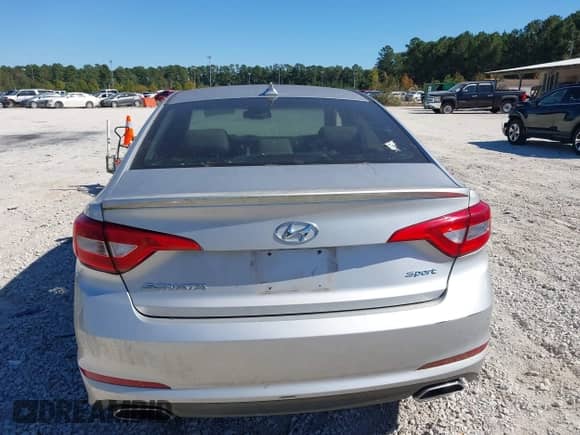 2016 Hyundai Sonata Sport с VIN 5NPE34AF2GH373643, выставлен на аукционе IAAI как лот 43499563 с пробегом 90 640 миль миль и . История ставок и продаж доступна на DreamBid. Изображение 16.