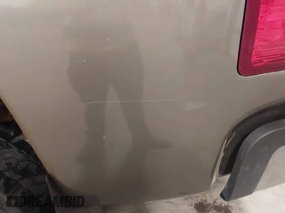 2007 Chevrolet Silverado 2500HD LTZ z VIN 1GCHK29617E595261, wystawiony jako IAAI lot #42846735 z przebiegiem 257 925 mil mil oraz . Historia ofert i sprzedaży dostępna na DreamBid. Obrazek 21.