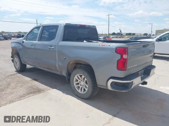 ✅ 2024 Chevrolet Silverado 1500 LT • VIN: 3GCPDKEK5RG227864 • Lot: 43225656. Listed on IAAI with 45,346 mi. Free auction sales archive from the USA and detailed vehicle history report at DreamBid. Image 3.