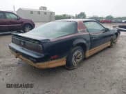 ✅ 1985 Pontiac Firebird Trans Am • VIN: 1G2FW87H4FN209888 • Лот: 42332009. Опубликован ранее на IAAI с пробегом 31 947 миль. Бесплатный доступ к архиву аукционных продаж из США и подробный отчёт об истории автомобиля на DreamBid. Изображение 4.