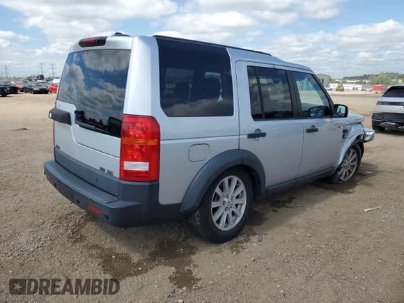 ✅ 2008 Land Rover LR3 SE • VIN: SALAE25498A445137 • Lot: 63403075. Listed on Copart with 127,444 mi. Free auction sales archive from the USA and detailed vehicle history report at DreamBid. Image 3.