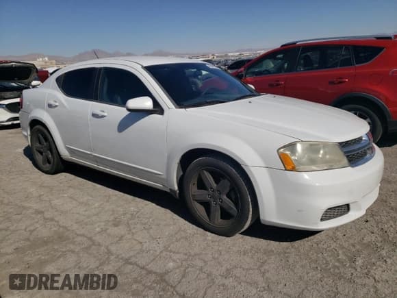 ✅ 2011 Dodge Avenger Mainstreet • VIN: 1B3BD1FB0BN593426 • Лот: 42881044. Опубликован ранее на Copart с пробегом 198 308 миль. Бесплатный доступ к архиву аукционных продаж из США и подробный отчёт об истории автомобиля на DreamBid. Изображение 4.