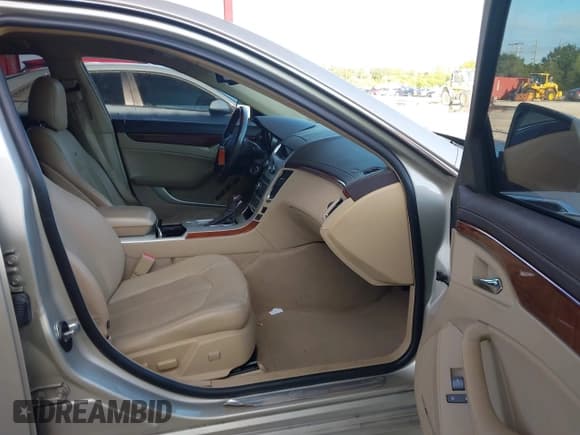 ✅ 2013 Cadillac CTS Luxury • VIN: 1G6DE5E56D0150272 • Lot: 43225199. Listed on IAAI with 100,226 mi. Free auction sales archive from the USA and detailed vehicle history report at DreamBid. Image 5.