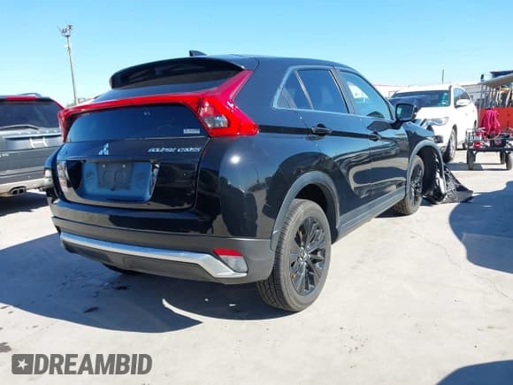 ✅ 2018 Mitsubishi Eclipse Cross LE • VIN: JA4AT4AA5JZ066545 • Lot: 43587324. Wystawiony na IAAI z przebiegiem 75 311 mil. Bezpłatny archiwum sprzedaży aukcyjnych z USA i szczegółowy raport historii pojazdu na DreamBid. Zdjęcie 4.