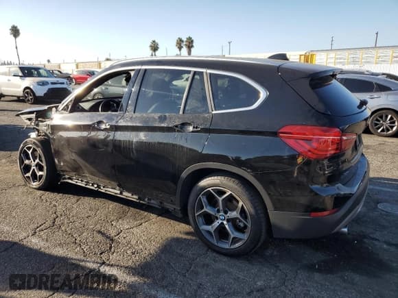 ✅ 2018 BMW X1 sDrive28i • VIN: WBXHU7C30J3H42944 • Lot: 85477475. Wystawiony na Copart z przebiegiem 19 343 mil. Bezpłatny archiwum sprzedaży aukcyjnych z USA i szczegółowy raport historii pojazdu na DreamBid. Zdjęcie 2.