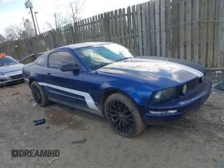 ✅ 2007 Ford Mustang Deluxe • VIN: 1ZVHT80N775274603 • Lot: 43818549. Listed on IAAI with 130,110 mi. Free auction sales archive from the USA and detailed vehicle history report at DreamBid. Image 1.