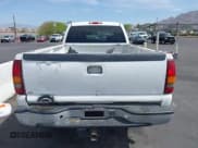 ✅ 2001 Chevrolet Silverado 2500HD LS • VIN: 1GCHC23GX1F202504 • Lot: 42361816. Wystawiony na IAAI z przebiegiem Nie podano. Bezpłatny archiwum sprzedaży aukcyjnych z USA i szczegółowy raport historii pojazdu na DreamBid. Zdjęcie 19.