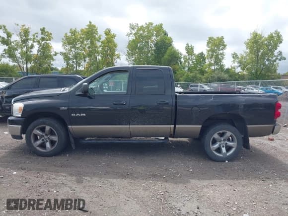 ✅ 2008 Dodge 1500 ST • VIN: 1D7HU18298J145214 • Лот: 43149456. Опубликован ранее на IAAI с пробегом 178 385 миль. Бесплатный доступ к архиву аукционных продаж из США и подробный отчёт об истории автомобиля на DreamBid. Изображение 14.