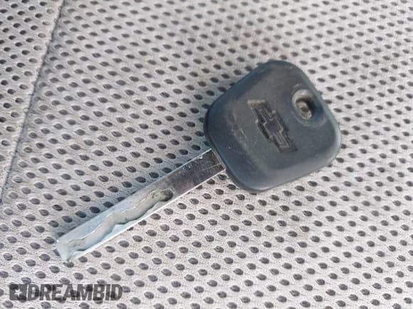 ✅ 2015 Chevrolet Silverado 2500HD Work Truck • VIN: 1GC1KUE82FF515348 • Lot: 41744220. Listed on IAAI with 163,309 mi. Free auction sales archive from the USA and detailed vehicle history report at DreamBid. Image 11.