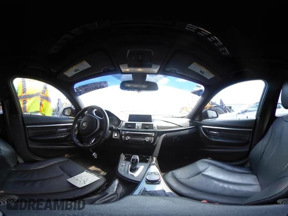 ✅ 2016 BMW 3 Series 328i xDrive • VIN: WBA8E3C53GK503725 • Лот: 42484526. Опубликован ранее на IAAI с пробегом 144 079 миль. Бесплатный доступ к архиву аукционных продаж из США и подробный отчёт об истории автомобиля на DreamBid. Изображение 18.