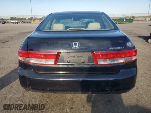 ✅ 2004 Honda Accord LX • VIN: 1HGCM56474A108805 • Lot: 81967495. Listed on Copart with 131,689 mi. Free auction sales archive from the USA and detailed vehicle history report at DreamBid. Image 6.
