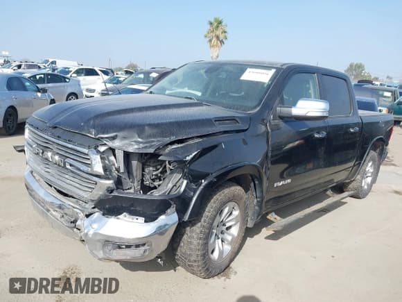 ✅ 2019 Ram 1500 Laramie • VIN: 1C6SRFJT9KN505798 • Lot: 43608056. Wystawiony na IAAI z przebiegiem 121 036 mil. Bezpłatny archiwum sprzedaży aukcyjnych z USA i szczegółowy raport historii pojazdu na DreamBid. Zdjęcie 20.