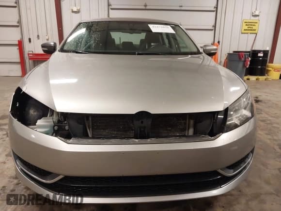 ✅ 2013 Volkswagen Passat SE • VIN: 1VWBP7A38DC071910 • Lot: 42472626. Listed on IAAI with 90,535 mi. Free auction sales archive from the USA and detailed vehicle history report at DreamBid. Image 13.