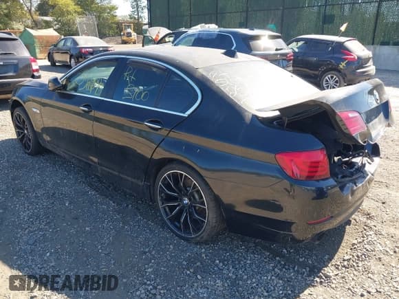 ✅ 2012 BMW 5 Series 535i xDrive • VIN: WBAFU7C52CDU64397 • Lot: 43369769. Listed on IAAI with Not provided. Free auction sales archive from the USA and detailed vehicle history report at DreamBid. Image 3.