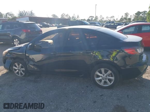 ✅ 2011 Mazda 3 i Touring • VIN: JM1BL1VF1B1496717 • Lot: 43584803. Wystawiony na IAAI z przebiegiem 103 007 mil. Bezpłatny archiwum sprzedaży aukcyjnych z USA i szczegółowy raport historii pojazdu na DreamBid. Zdjęcie 14.
