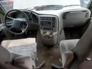 ✅ 2000 GMC Safari • VIN: 1GKDM19W3YB520166 • Лот: 80565224. Опубликован ранее на Copart с пробегом 236 931 миль. Бесплатный доступ к архиву аукционных продаж из США и подробный отчёт об истории автомобиля на DreamBid. Изображение 8.