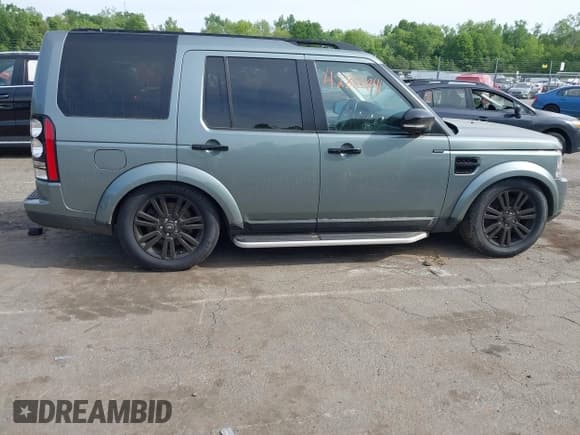 ✅ 2016 Land Rover LR4 HSE • VIN: SALAG2V63GA790268 • Lot: 42355841. Listed on IAAI with 107,754 mi. Free auction sales archive from the USA and detailed vehicle history report at DreamBid. Image 13.