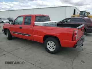 2005 Chevrolet Silverado 1500 LS z VIN 1GCEC19V25Z315886, wystawiony jako Copart lot #72025855 z przebiegiem 249 286 mil mil oraz Czysty tytuł • Clean title. Historia ofert i sprzedaży dostępna na DreamBid. Obrazek 2.