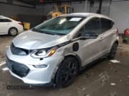 ✅ 2017 Chevrolet Bolt EV Premier • VIN: 1G1FX6S02H4174493 • Lot: 41598284. Wystawiony na IAAI z przebiegiem 82 430 mil. Bezpłatny archiwum sprzedaży aukcyjnych z USA i szczegółowy raport historii pojazdu na DreamBid. Zdjęcie 2.
