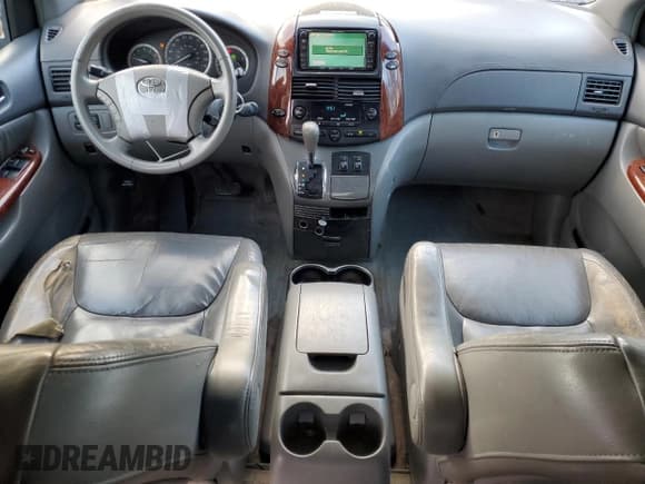 ✅ 2005 Toyota Sienna XLE Limited • VIN: 5TDZA22C45S293820 • Лот: 92409165. Опубликован ранее на Copart с пробегом 252 865 миль. Бесплатный доступ к архиву аукционных продаж из США и подробный отчёт об истории автомобиля на DreamBid. Изображение 8.