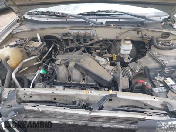 2005 Mercury Mariner Luxury с VIN 4M2YU56155DJ18530, выставлен на аукционе IAAI как лот 42307355 с пробегом 74 905 миль миль и . История ставок и продаж доступна на DreamBid. Изображение 10.