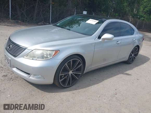 ✅ 2009 Lexus LS 460 • VIN: JTHCL46F695002843 • Лот: 42741866. Опубликован ранее на IAAI с пробегом 175 337 миль. Бесплатный доступ к архиву аукционных продаж из США и подробный отчёт об истории автомобиля на DreamBid. Изображение 2.