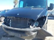 ✅ 2012 Mercedes-Benz Sprinter Passenger • VIN: WDZPE7CC1C5646024 • Lot: 42619520. Wystawiony na IAAI z przebiegiem 322 684 mil. Bezpłatny archiwum sprzedaży aukcyjnych z USA i szczegółowy raport historii pojazdu na DreamBid. Zdjęcie 6.