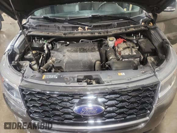 ✅ 2019 Ford Explorer Sport • VIN: 1FM5K8GT6KGA46744 • Lot: 84789315. Wystawiony na Copart z przebiegiem 128 795 mil. Bezpłatny archiwum sprzedaży aukcyjnych z USA i szczegółowy raport historii pojazdu na DreamBid. Zdjęcie 12.