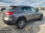 ✅ 2018 Maserati Levante • VIN: ZN661XUA4JX294254 • Лот: 91308515. Опубликован ранее на Copart с пробегом 61 028 миль. Бесплатный доступ к архиву аукционных продаж из США и подробный отчёт об истории автомобиля на DreamBid. Изображение 3.