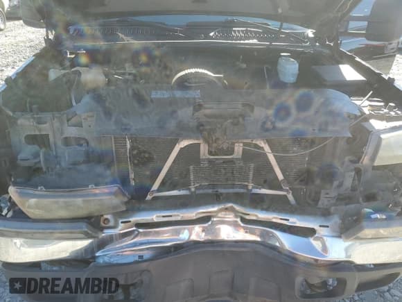 ✅ 2007 Chevrolet Silverado 2500HD LS • VIN: 1GCHK23U67F197349 • Lot: 85165685. Wystawiony na Copart z przebiegiem 227 989 mil. Bezpłatny archiwum sprzedaży aukcyjnych z USA i szczegółowy raport historii pojazdu na DreamBid. Zdjęcie 11.