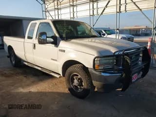 ✅ 2004 Ford F-250 XL • VIN: 1FTNX20P14EC40614 • Lot: 43203321. Listed on IAAI with 204,335 mi. Free auction sales archive from the USA and detailed vehicle history report at DreamBid. Image 1.