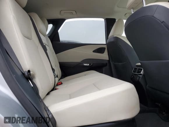 ✅ 2024 Lexus RX 350 • VIN: JTJCHMAA8R2013498 • Лот: 71844985. Опубликован ранее на Copart с пробегом 8 461 миль. Бесплатный доступ к архиву аукционных продаж из США и подробный отчёт об истории автомобиля на DreamBid. Изображение 11.