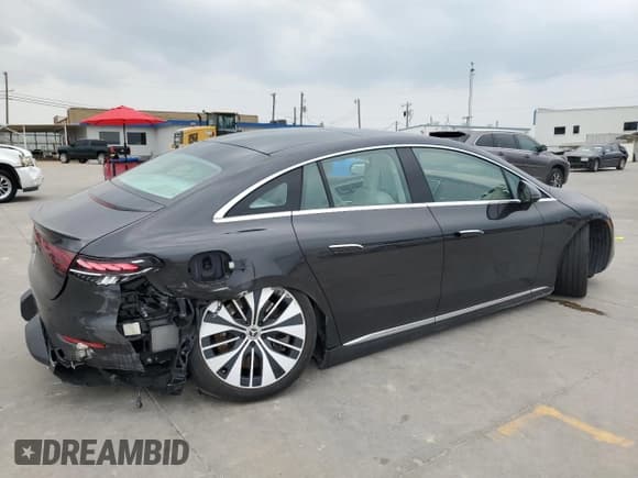 ✅ 2023 Mercedes-Benz EQE 350+ • VIN: W1KEG2BB4PF015190 • Lot: 55633594. Wystawiony na Copart z przebiegiem 14 807 mil. Bezpłatny archiwum sprzedaży aukcyjnych z USA i szczegółowy raport historii pojazdu na DreamBid. Zdjęcie 3.