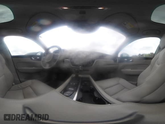 ✅ 2020 Volvo XC60 Momentum • VIN: YV4102DK2L1589947 • Lot: 41958509. Listed on IAAI with 57,901 mi. Free auction sales archive from the USA and detailed vehicle history report at DreamBid. Image 22.