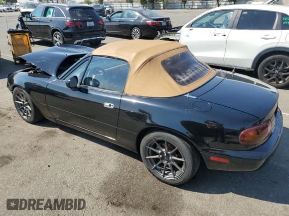 ✅ 1993 Mazda MX-5 Miata • VIN: JM1NA3515P0418344 • Lot: 73603914. Listed on Copart with 101,076 mi. Free auction sales archive from the USA and detailed vehicle history report at DreamBid. Image 2.