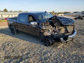 ✅ 2020 Chevrolet Silverado 1500 LT • VIN: 3GCUYDED6LG384587 • Lot: 69254744. Wystawiony na Copart z przebiegiem Nie podano. Bezpłatny archiwum sprzedaży aukcyjnych z USA i szczegółowy raport historii pojazdu na DreamBid. Zdjęcie 4.