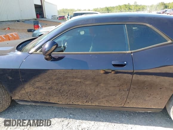 ✅ 2012 Dodge Challenger SXT • VIN: 2C3CDYAG2CH180288 • Lot: 43203037. Listed on IAAI with 147,737 mi. Free auction sales archive from the USA and detailed vehicle history report at DreamBid. Image 15.