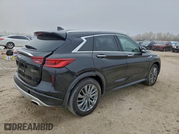 ✅ 2025 Infiniti QX50 Luxe • VIN: 3PCAJ5BB5SF101911 • Лот: 96058535. Опубликован ранее на Copart с пробегом 1 581 миль. Бесплатный доступ к архиву аукционных продаж из США и подробный отчёт об истории автомобиля на DreamBid. Изображение 3.