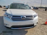 ✅ 2013 Toyota Highlander SE • VIN: 5TDZK3EH5DS135351 • Лот: 82290965. Опубликован ранее на Copart с пробегом 310 206 миль. Бесплатный доступ к архиву аукционных продаж из США и подробный отчёт об истории автомобиля на DreamBid. Изображение 5.