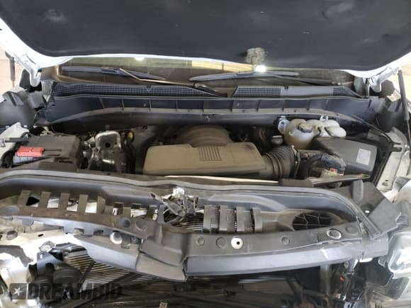 ✅ 2019 Chevrolet Silverado 1500 LT • VIN: 1GCPWCED0KZ141126 • Lot: 67843755. Wystawiony na Copart z przebiegiem 30 755 mil. Bezpłatny archiwum sprzedaży aukcyjnych z USA i szczegółowy raport historii pojazdu na DreamBid. Zdjęcie 7.