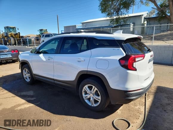 ✅ 2024 GMC Terrain SLE • VIN: 3GKALTEG8RL258192 • Lot: 90835105. Wystawiony na Copart z przebiegiem 17 422 mil. Bezpłatny archiwum sprzedaży aukcyjnych z USA i szczegółowy raport historii pojazdu na DreamBid. Zdjęcie 2.