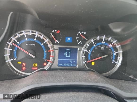 ✅ 2018 Toyota 4Runner SR5 • VIN: JTEBU5JR2J5517212 • Lot: 91713175. Listed on Copart with 106,278 mi. Free auction sales archive from the USA and detailed vehicle history report at DreamBid. Image 9.