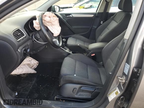 ✅ 2013 Volkswagen Golf TDI w/Sunroof & Nav • VIN: WVWNM7AJ0DW125559 • Lot: 50438254. Wystawiony na Copart z przebiegiem 73 133 mil. Bezpłatny archiwum sprzedaży aukcyjnych z USA i szczegółowy raport historii pojazdu na DreamBid. Zdjęcie 7.