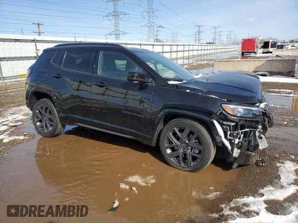✅ 2024 Jeep Compass Limited • VIN: 3C4NJDCN6RT152365 • Lot: 49727645. Wystawiony na Copart z przebiegiem Nie podano. Bezpłatny archiwum sprzedaży aukcyjnych z USA i szczegółowy raport historii pojazdu na DreamBid. Zdjęcie 4.