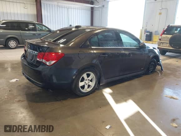 2016 Chevrolet Cruze LT с VIN 1G1PE5SB5G7215864, выставлен на аукционе IAAI как лот 42795901 с пробегом 147 424 миль миль и . История ставок и продаж доступна на DreamBid. Изображение 4.